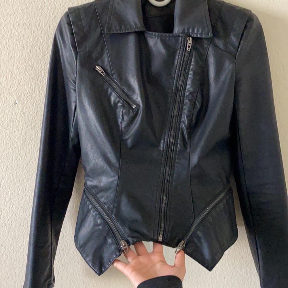 Leather jacket - Picture 5 of 5